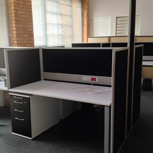 Power reticulated screens